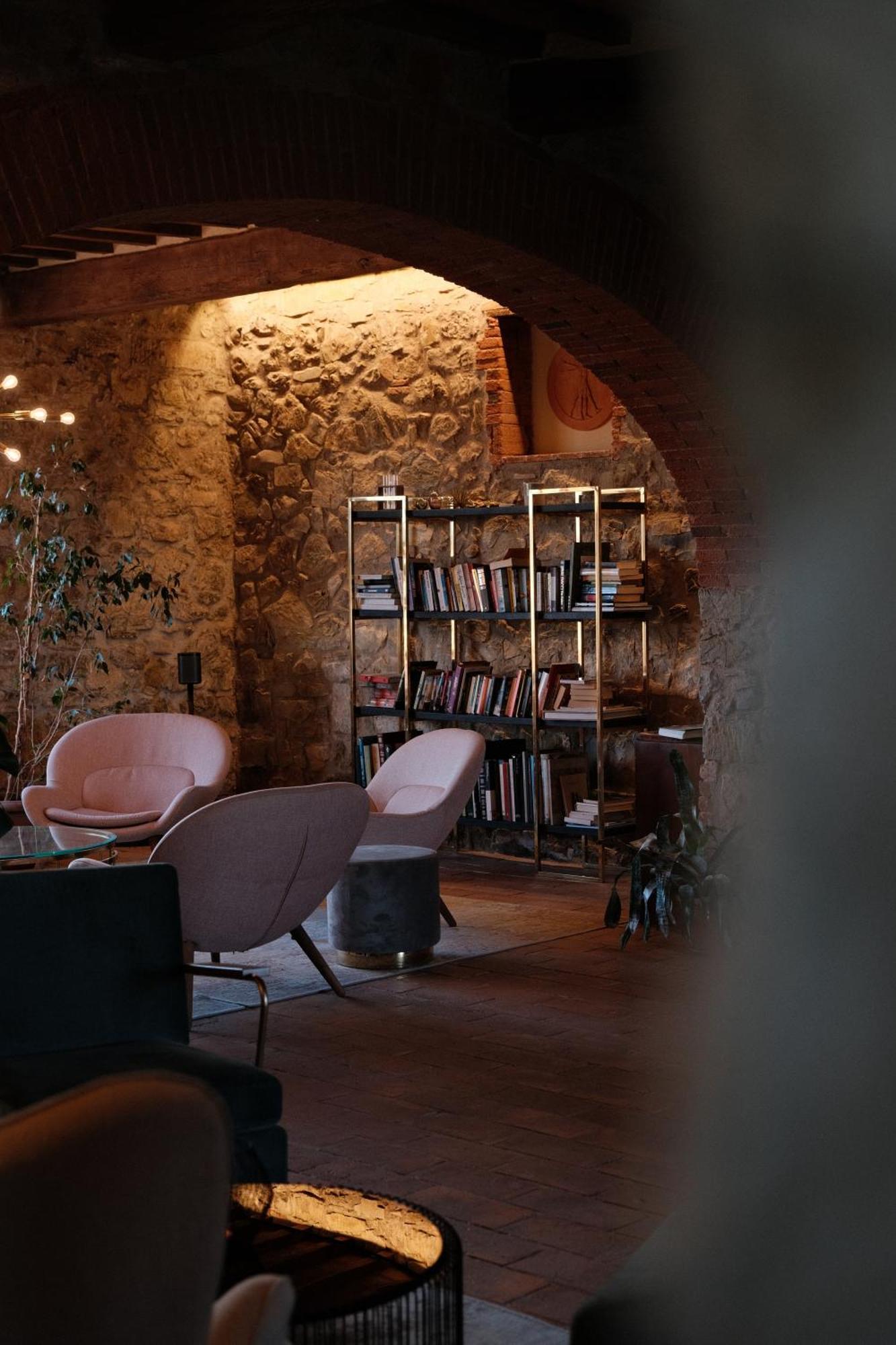 Vin - Wine And Agriturismo * Montieri